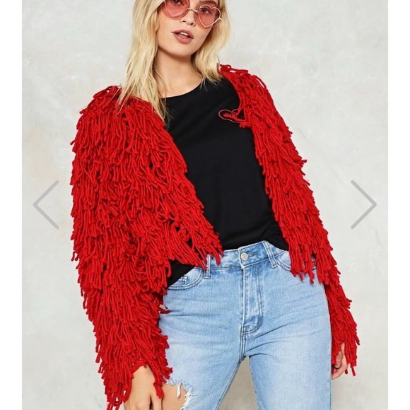 💥STUNNING💥 Bad Romance Shaggy Cardigan in Red - Picture 3 of 16